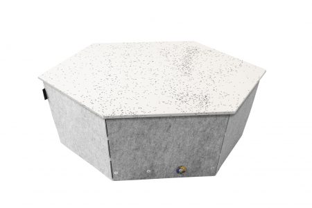 BARNACLE-SIDE-TABLE-lowrecycled-plastic_lightgrey-vrijstaand